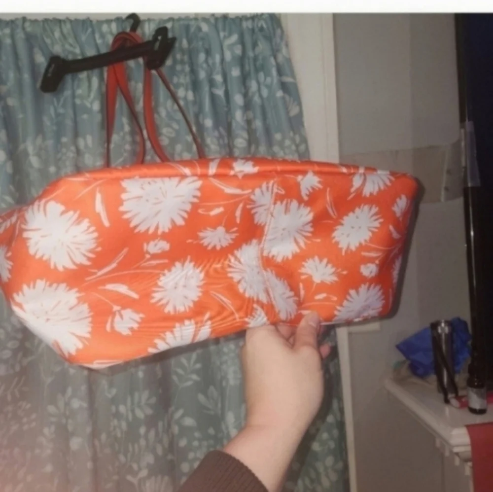 NWOT XL  KATE SPADE JAE WILD BLOSSOM TOTЕ